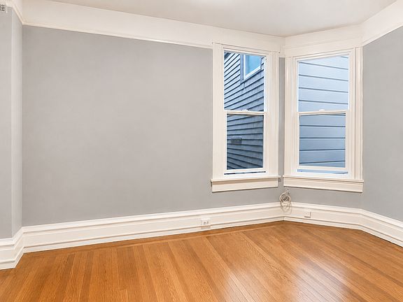 2nd image of 435 Spruce St