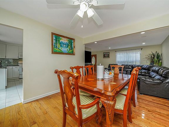 4th image of 98 Ludlam Ave