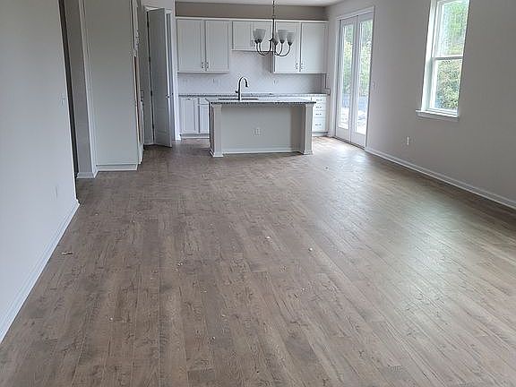 2nd image of 523 Sandstone Dr