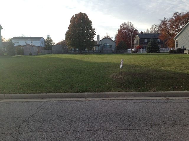 1st image of Samantha Dr