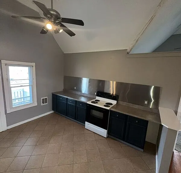 746-748 River St #746-3 — Photo 10