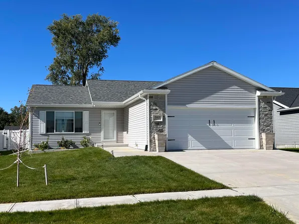 3412 W Ave, Kearney, NE 68847
