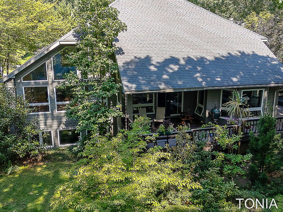 1st image of 2302 Timberlee Dr