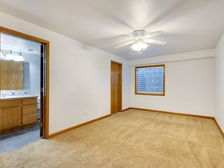 1025 Centennial Dr — Photo 26