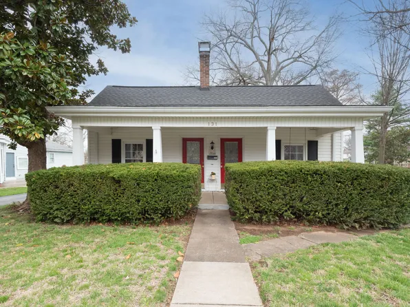 131 Montgomery Ave, Versailles, KY 40383