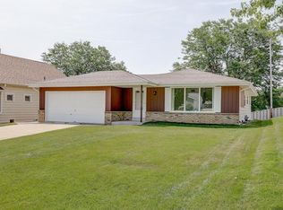 1819 Marquette Ave, South Milwaukee, WI 53172