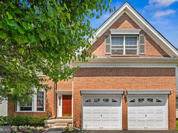 38 Devonshire Dr, Princeton, NJ 08540
