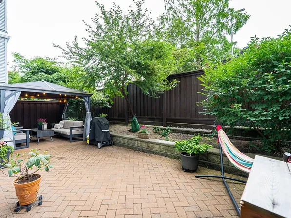 3148 Saint Johns St #108, Pt Moody, BC V3H 5E6