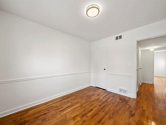 4th image of 184 Hillside Ave APT I1