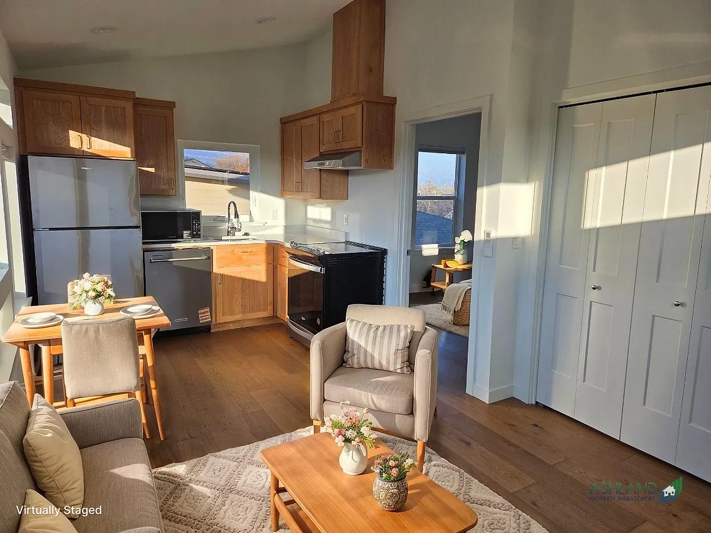 New 1 Bedroom Apartment in Central Ashland Location | Available Mid November! — Photo 3