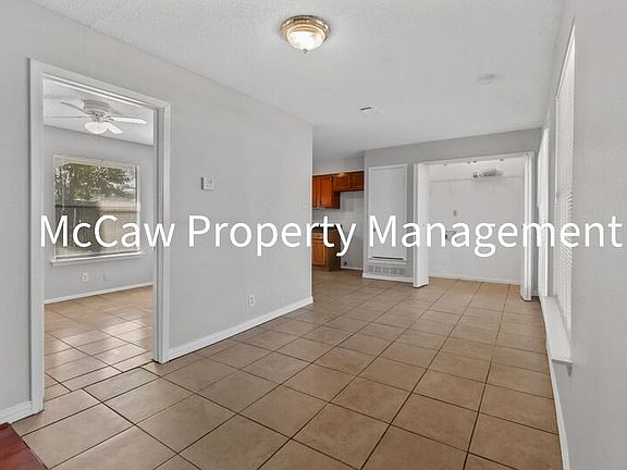4th image of 2701 Lexington Cir