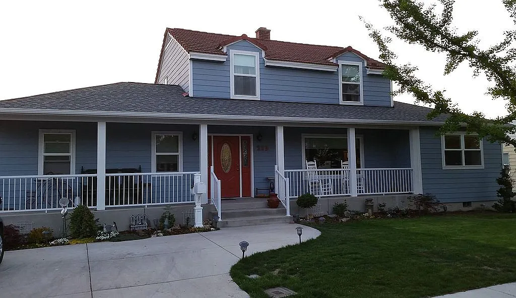 223 Delafield Ave photo 1