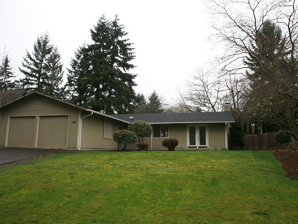 1st image of 1741 172nd Ct NE