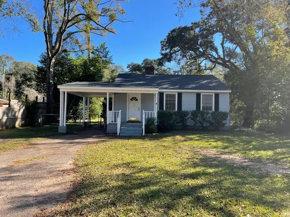 270 Parkway St E, Mobile, AL 36608