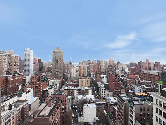 Sold by Sotheby's International Realty | media 3