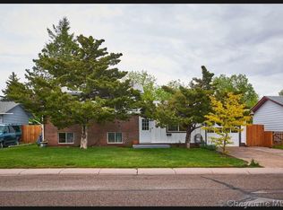 709 Cleveland Ave, Cheyenne, WY 82001