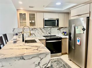 2951 S Bayshore Dr #913, Miami, FL 33133