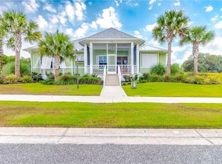 1047 Sugar Loaf Key Loop, Lady Lake, FL 32159