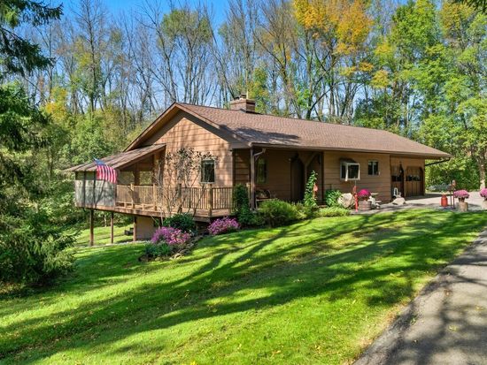 1104 60th Ave, Roberts, WI 54023