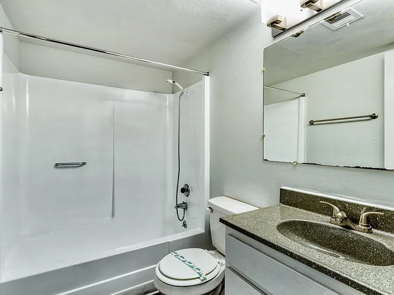 Connect on Missouri Apartments — Photo 11