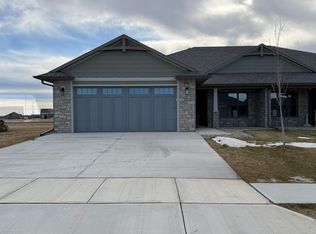 7109 E Copper Stone Cir, Sioux Falls, SD 57110