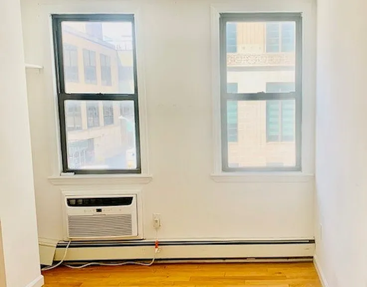 334 9th Ave #3R — Photo 5