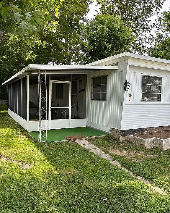 1st image of 79 Ironwood Dr