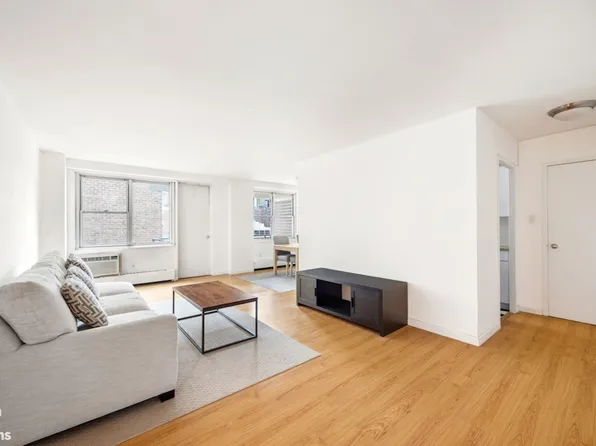 303 West 66th Street image 3 of 10