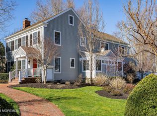 33 Oakes Rd, Rumson, NJ 07760