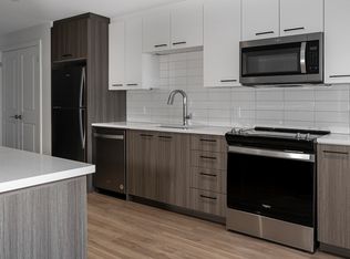 194 Erb St W #3-BEDROOM, Waterloo, ON N2L1V7