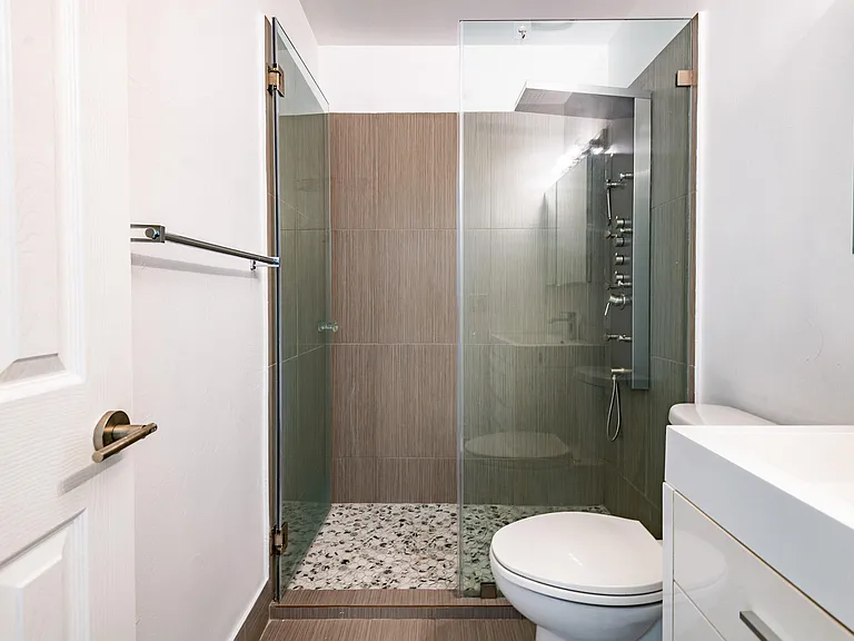 2501 Taylor St #C — Photo 15