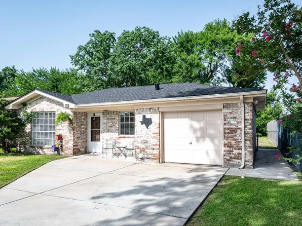 322 S Carroll St, La Porte, TX 77571