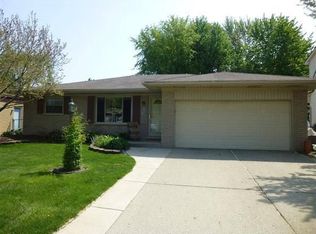 265 Meadowlake Rd, Canton, MI 48188