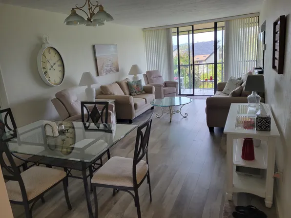 618 Bird Bay Dr S APT 307, Venice, FL 34285