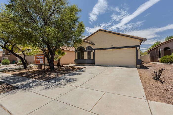 1st image of 258 E Camino Limon Verde
