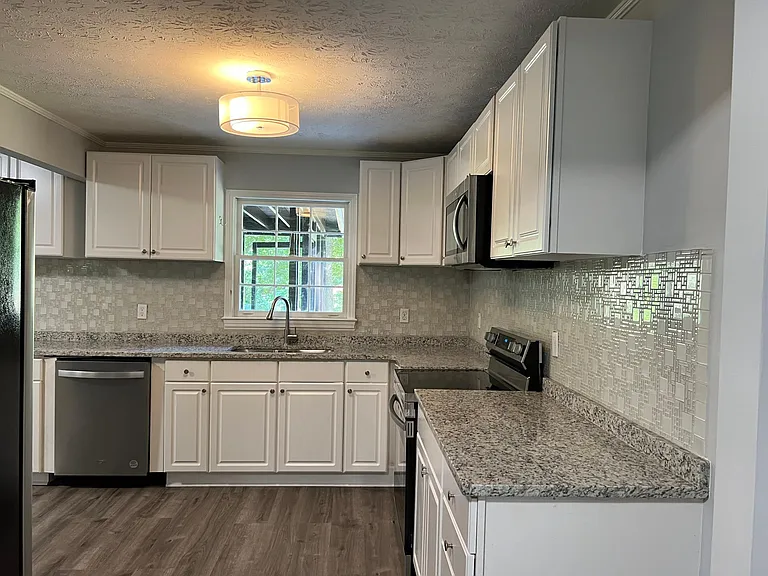 1190 Hope Rd — Photo 12