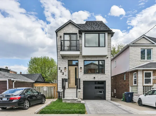 223 Queensdale Ave, Toronto, ON M4C 2B1