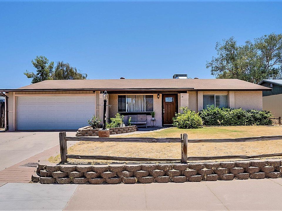 1st image of 2211 E Javelina Ave