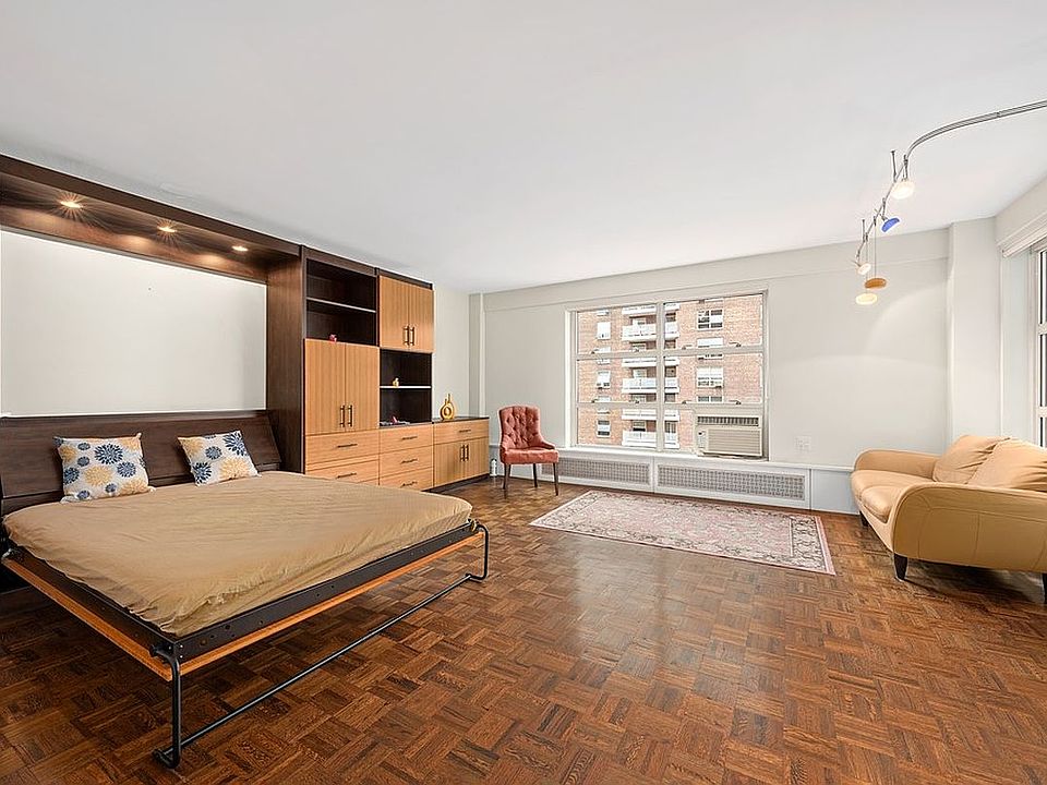 1st image of 80 La Salle St APT 15E