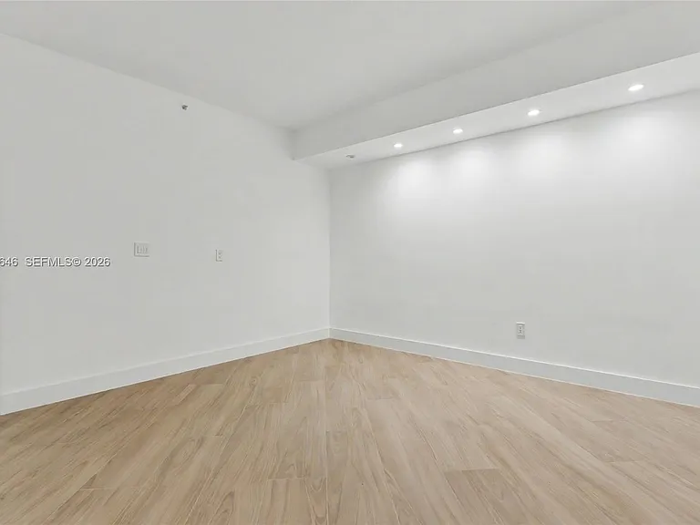 731 Crandon Blvd #208 — Photo 6