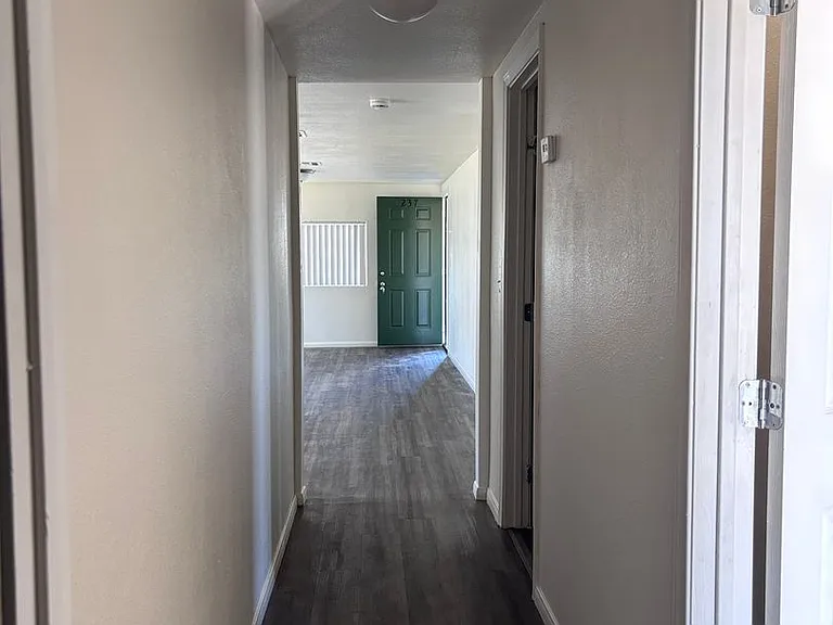 590-5905 W Olive Ave #EL — Photo 11