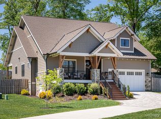 10 Starwood Valley Trl, Arden, NC 28704