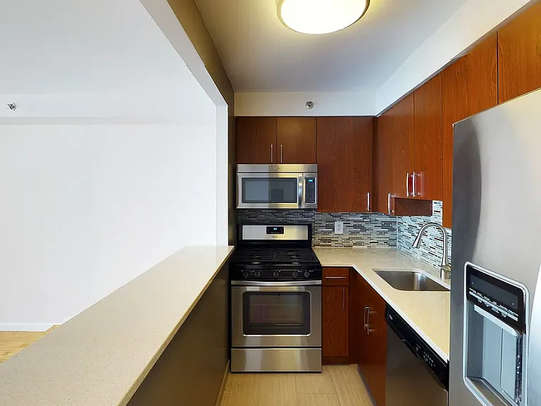 43 Gilbert Ave #1F — Photo 26