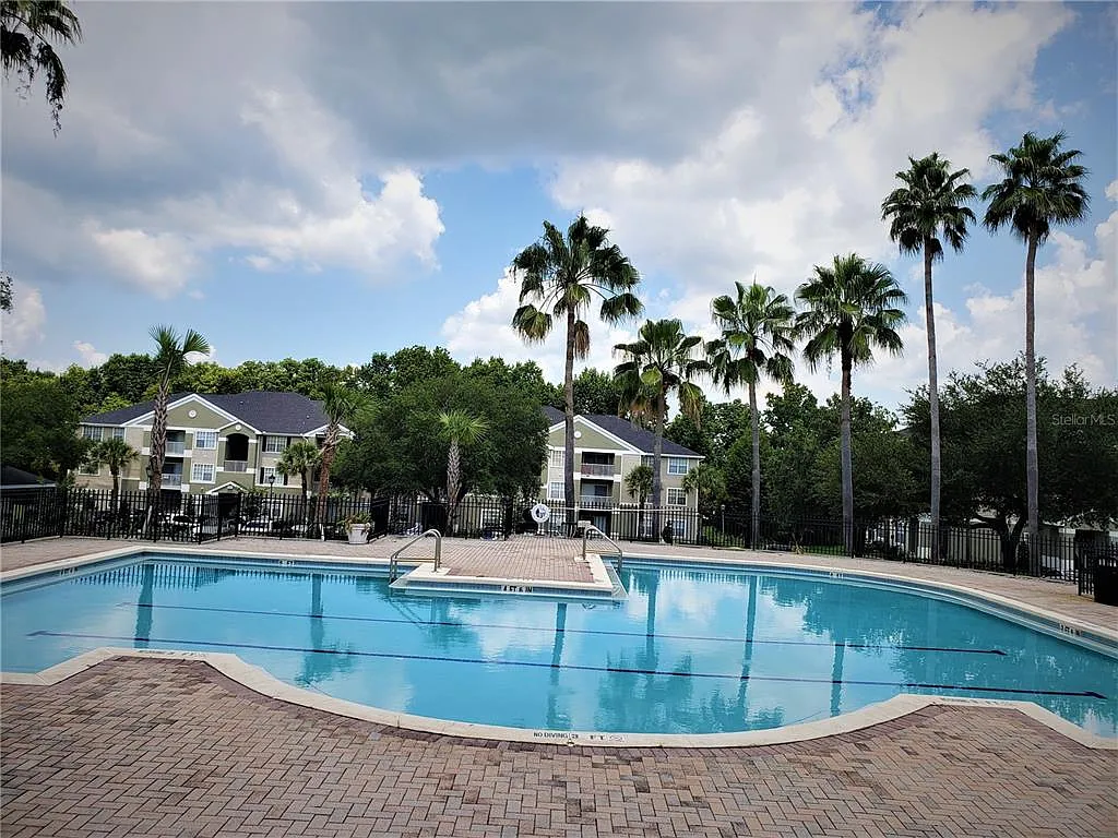 1 bed, 1.0 bath, 618 sqft, $1,275 — Photo 3