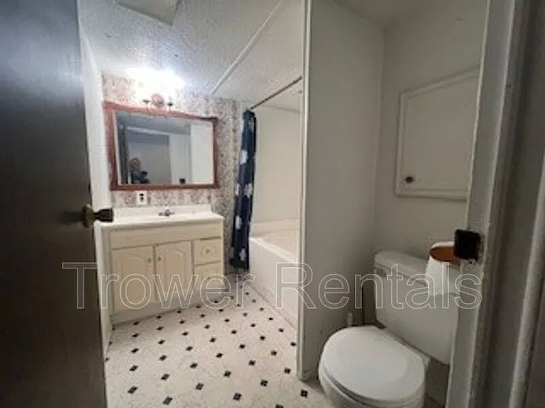6605 W Blair St #2 — Photo 11