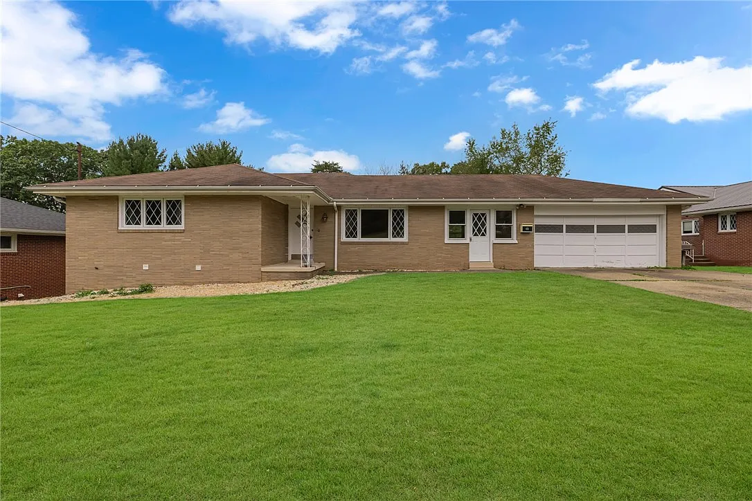 431 Daniel Dr photo 1