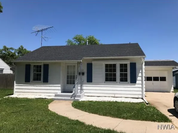 124 S Pine St, Vermillion, SD 57069