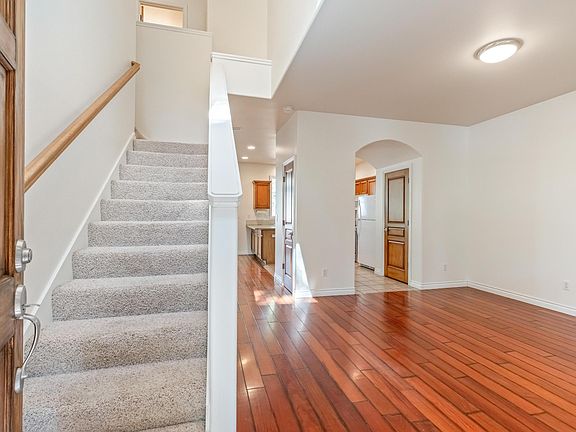 4th image of 61192 SW Tall Timber Ct