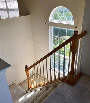 4th image of 1945 Willings Ln