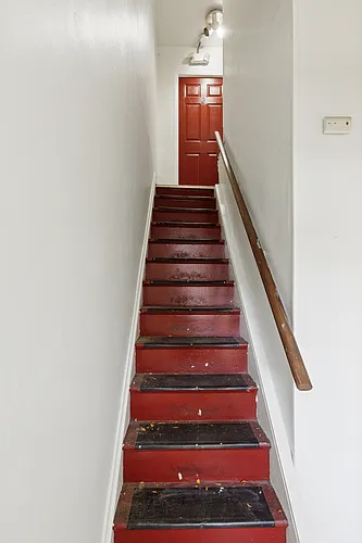 113 King St Photo 1